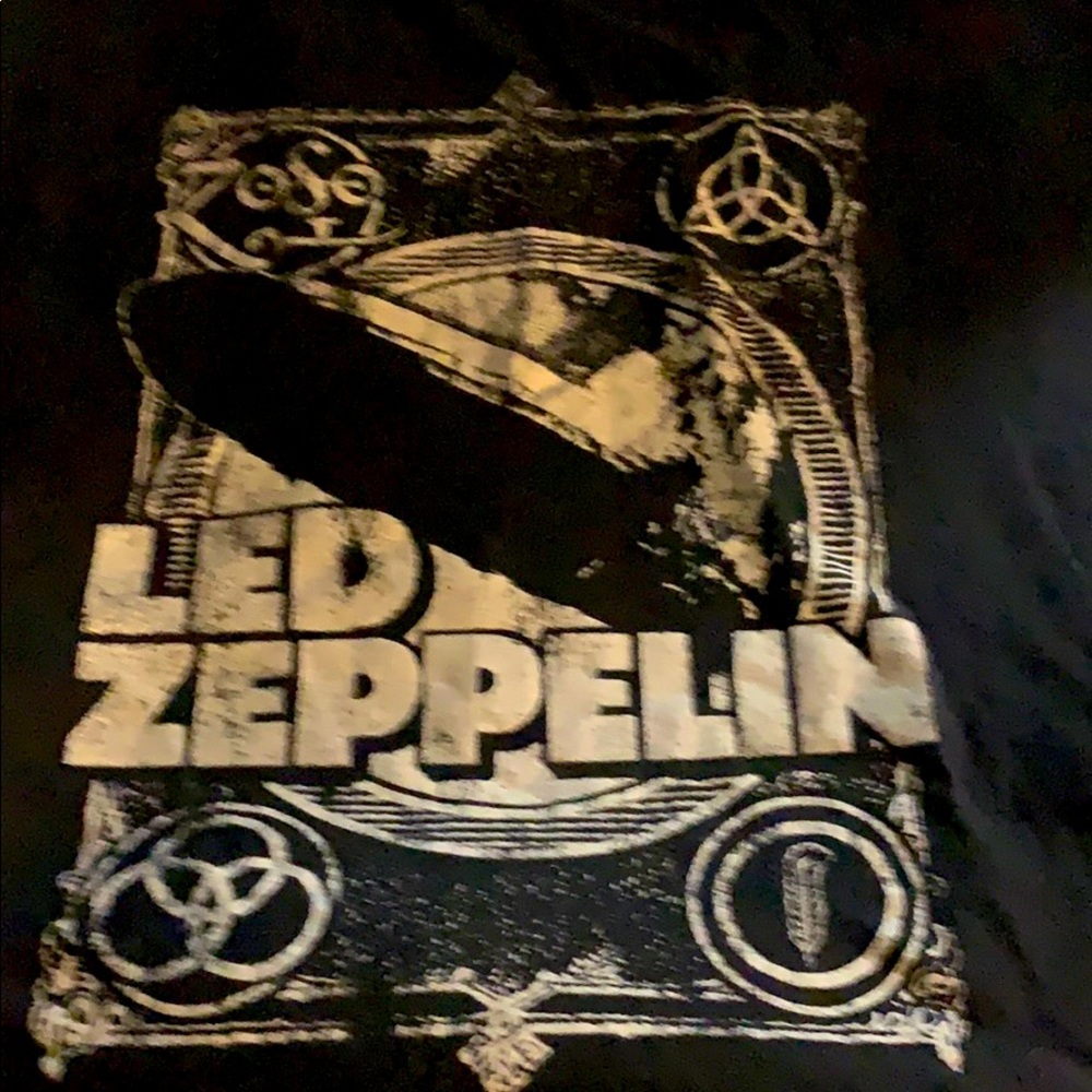 Led Zeppelin’s T-shirt